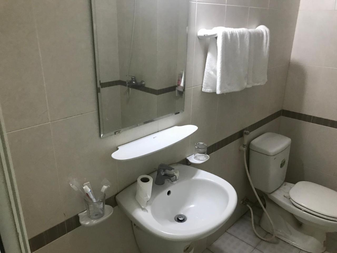 Hoanglong Hotel Hanoi Luaran gambar